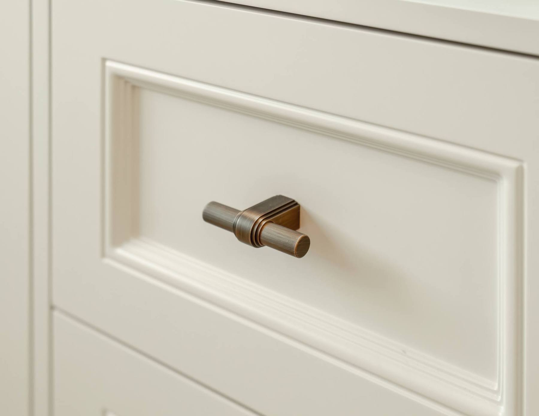 Cabinet handle detail